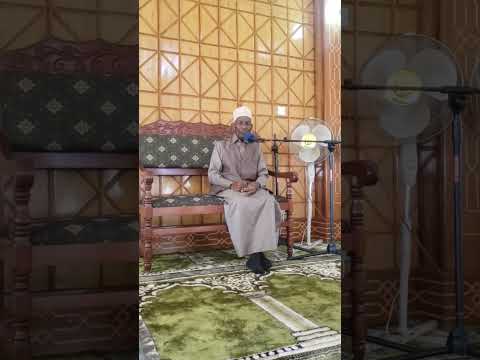 صوت عذب وقراءة هادئة في مسجد القدافي في كمبالا أوغندا