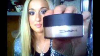 Get JLo's Glow - Mac Silver Dusk Loose Powder