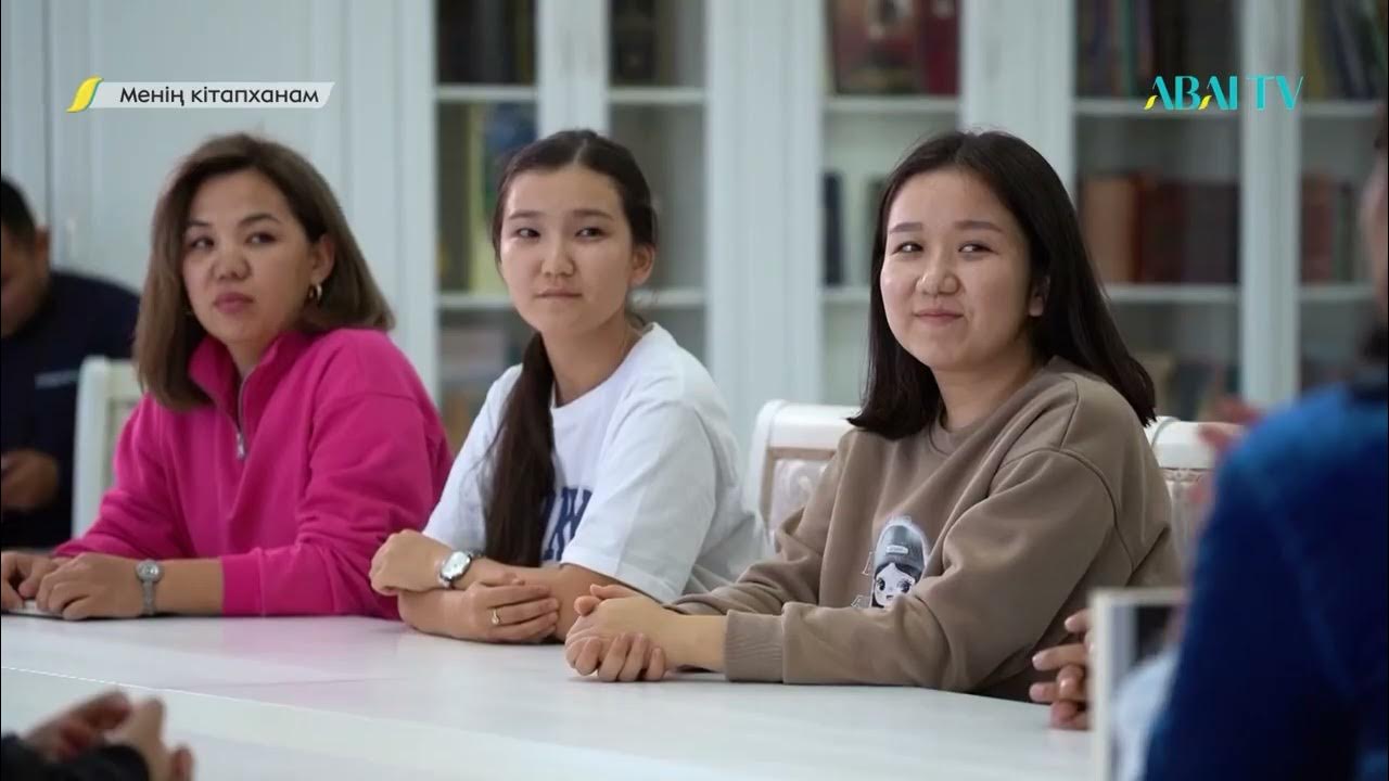 Жалаңаш әйелдер және олардың үлкен сиськи