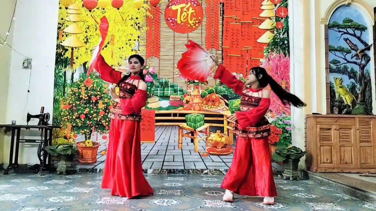 Xuân đẹp làm sao, bé cát tường và bác ngọc 