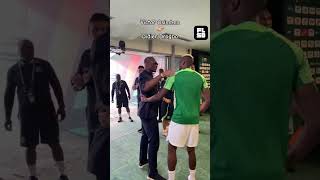 Didier Drogba greets Victor Osimhen and the Nigerian squad. 🇳🇬🇨🇮