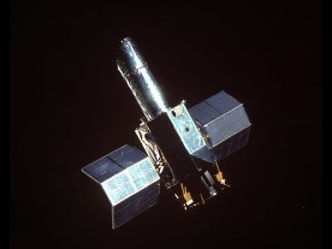 26 de janeiro de 1978   o Explorador Ultravioleta Internacional é lançado ao espaço
