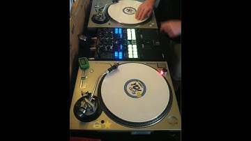 Scratching Day 143.   1 click flare  week 3 monthly challenge 🐒