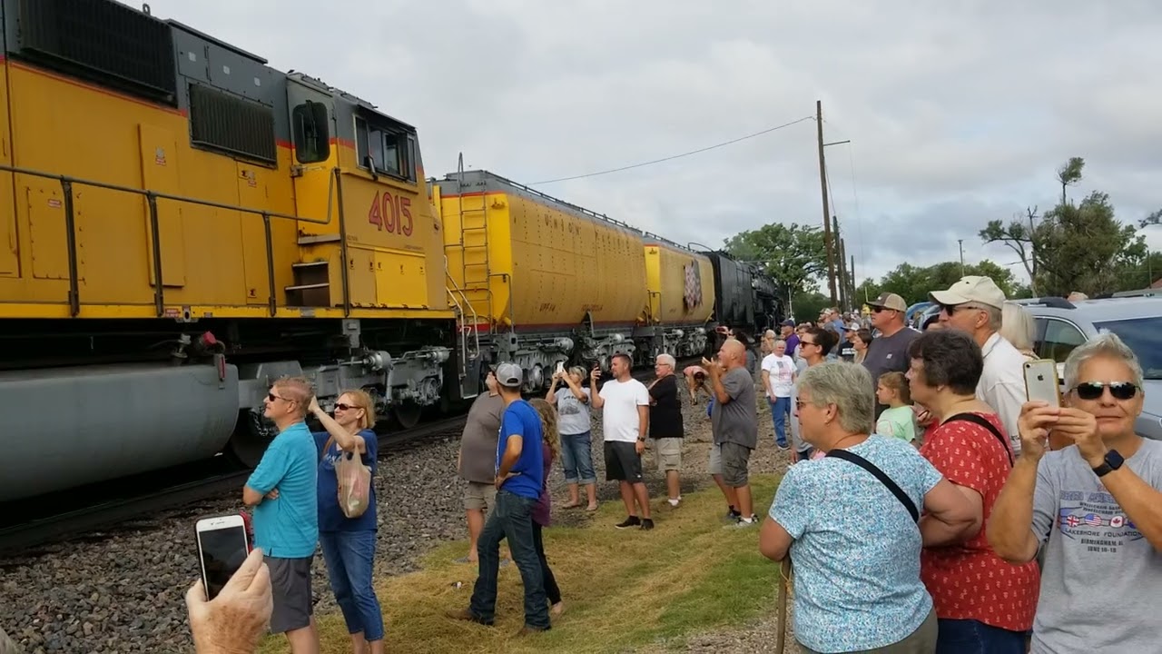 Union Pacific Big Boy 4014 departing Ellis, Kansas 