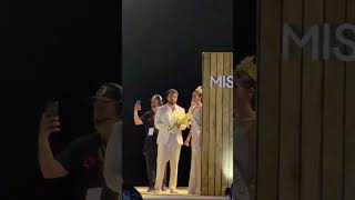 Fátima se aseguró de que la nueva ganadora recibiera el abrazo de todas. ❤️  #jalisco #noticias