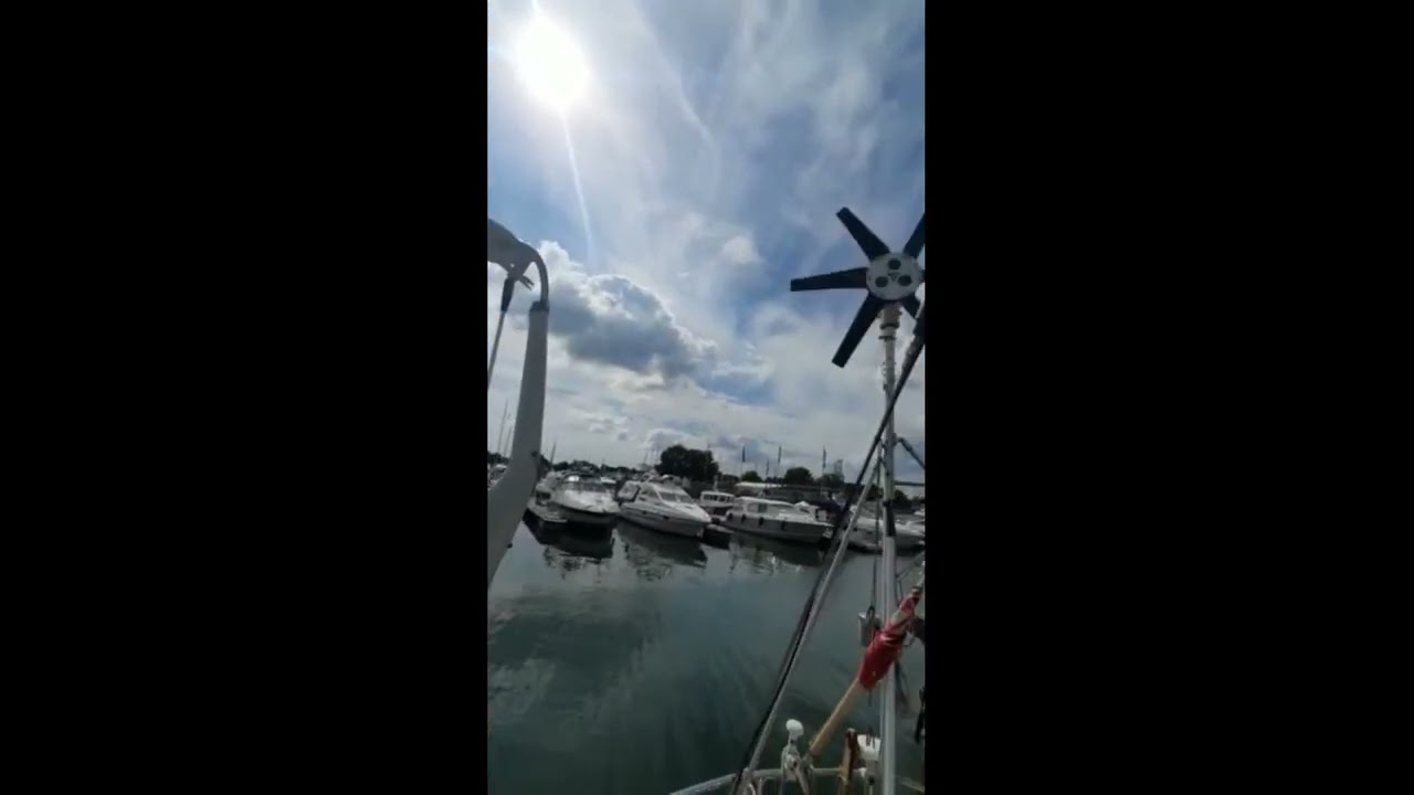 Hallberg Rassy 382 for sale by YACHTS CO