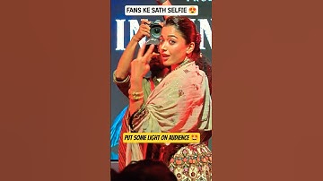 Rashmika Mandanna & Ayushmann Khurrana click selfies with fans 🤩 #rashmikamandanna #thamma #thama