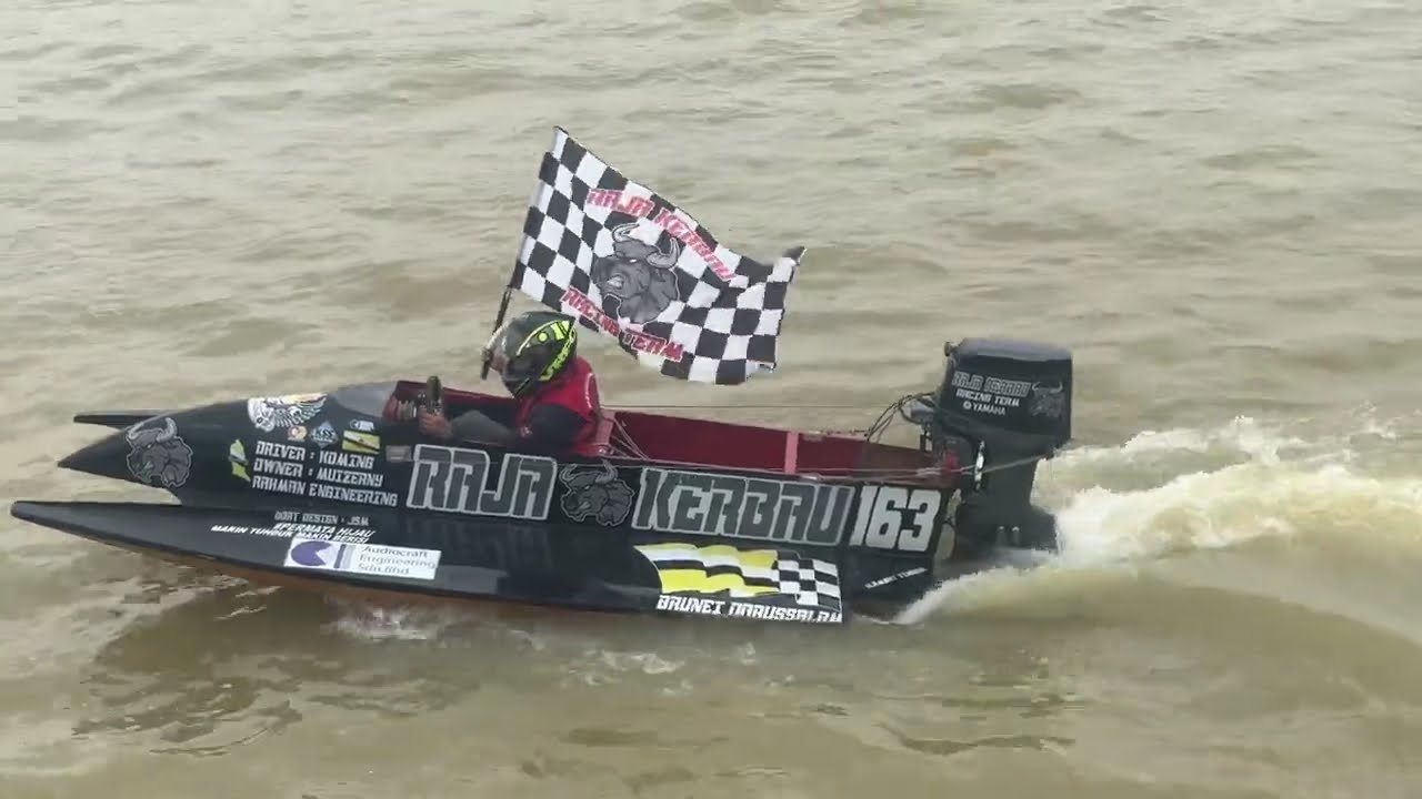 Apai Baun- Pesta Kanowit 2024 - Juara - Raja Kerbau dari Brunei - Powerboat Racing 30HP
