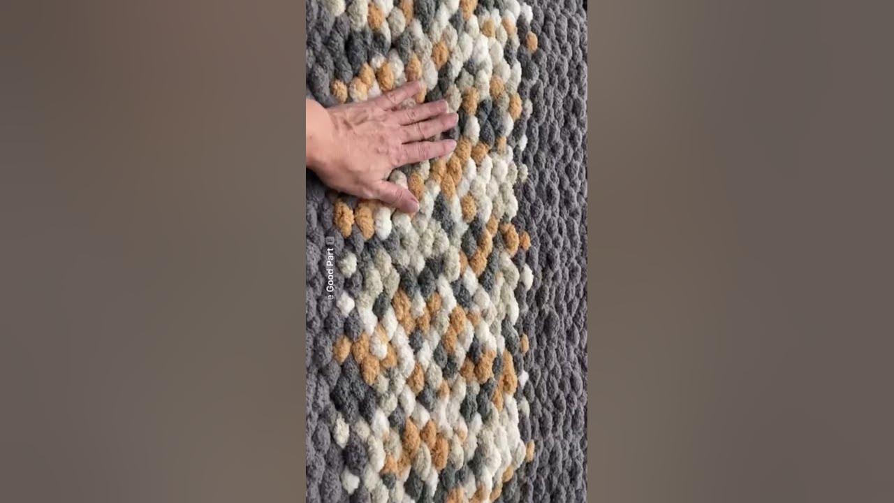 Easy DIY Hand Knit Blanket Tutorial with Chunky Yarn 