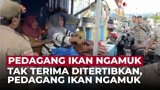 Tak Terima Ditertibkan, Pedagang Acungkan Sajam dan Hamburkan Ikan Asap | OneNews Update