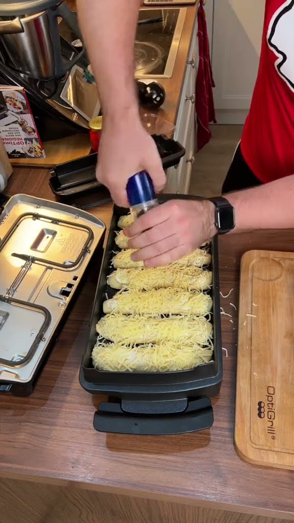 Überbackene Laugenstange im OptiGrill in der Backschale #optigrill # ...