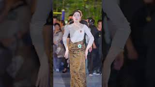 Graceful Yangdon 优雅的拥珍 #chinesedancer #tibetangirl #chengdu #tibetandance