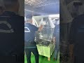 Kho Hà Nội - Khách đến xem máy cắt dây cnc