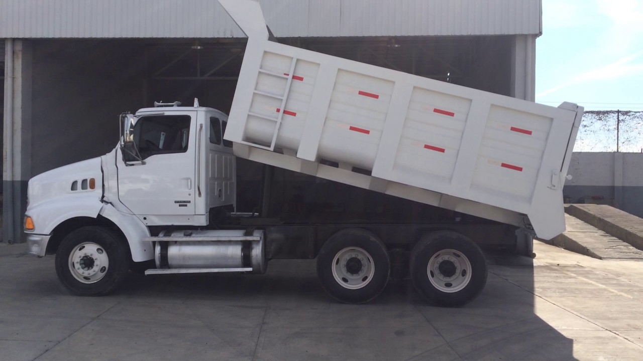 CAMION DE VOLTEO STERLING 2007 (GM105885)