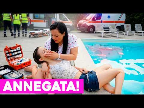 Video ANNEGATA IN PISCINA! SOFI NON RIESCE PIÙ A NUOTARE È SVENUTA IN ACQUA: PRIMO SOCCORSO DI MAMMA MONI