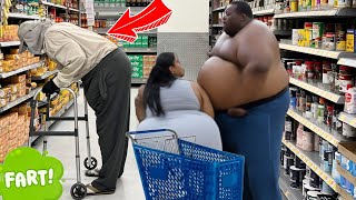 Old Fat Grandpa Farts on People of Walmart!! (Show No Mercy!)