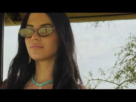 Video Sarah Kohan ex de 'El Chicharito' disfruta en Tanzania con sus hijos y su nuevo amor