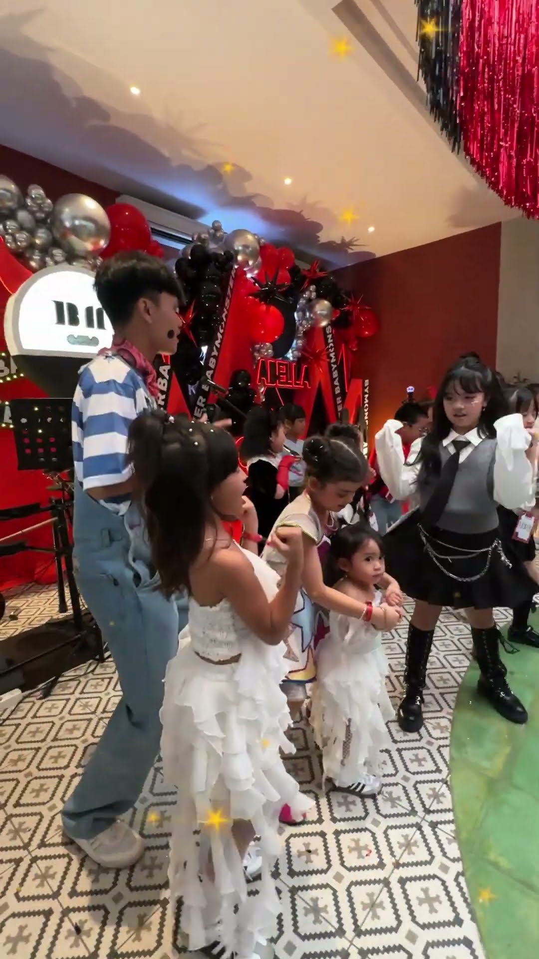 SERU BANGET ?? LEIKA DANCE APT BARENG MAZAYA ABELLA #leika #viralvideo #shorts