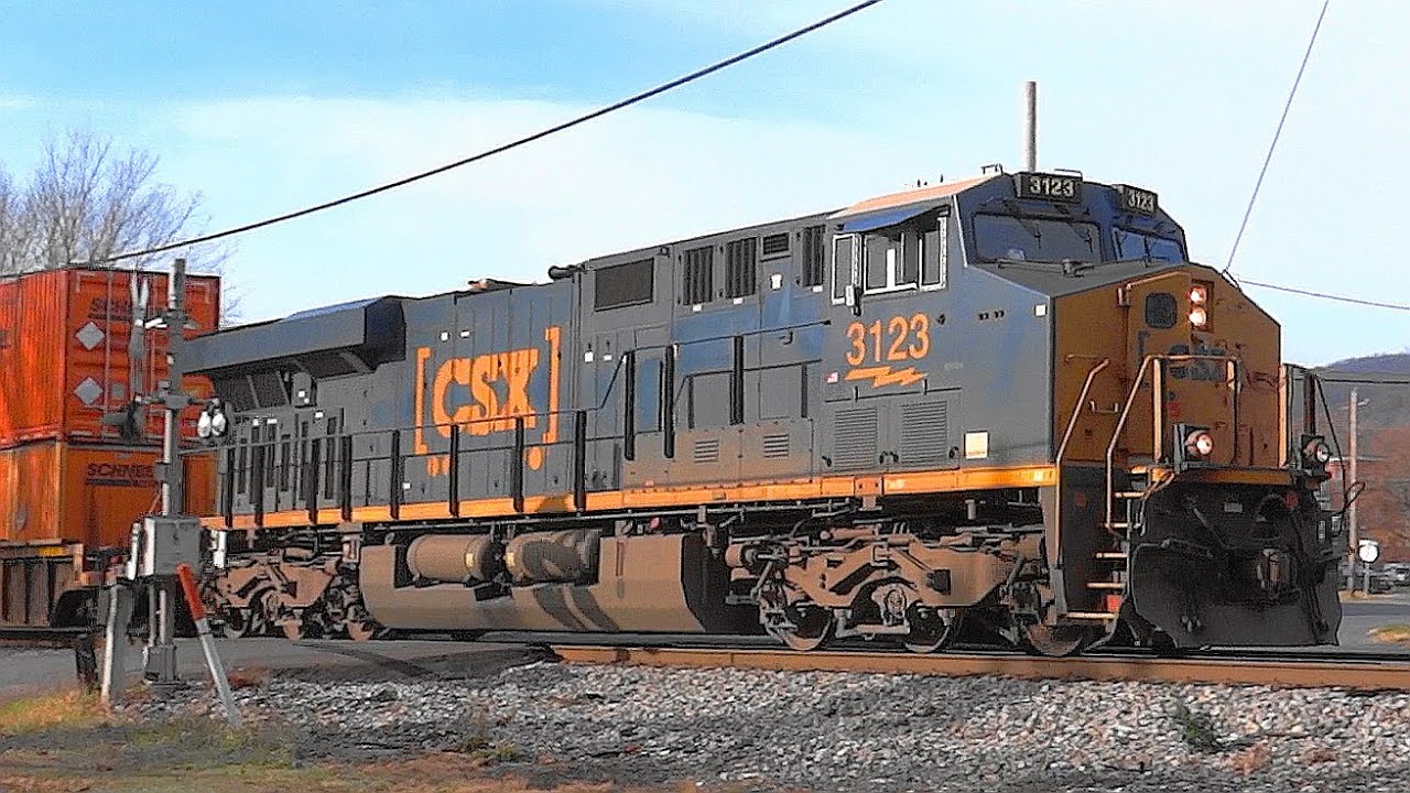 CSX Double Stack Intermodal Freight Train in Ellerslie, MD - YouTube