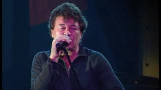 View Deep Purple Live in Brisbane performing songs from the Total Abandon tour