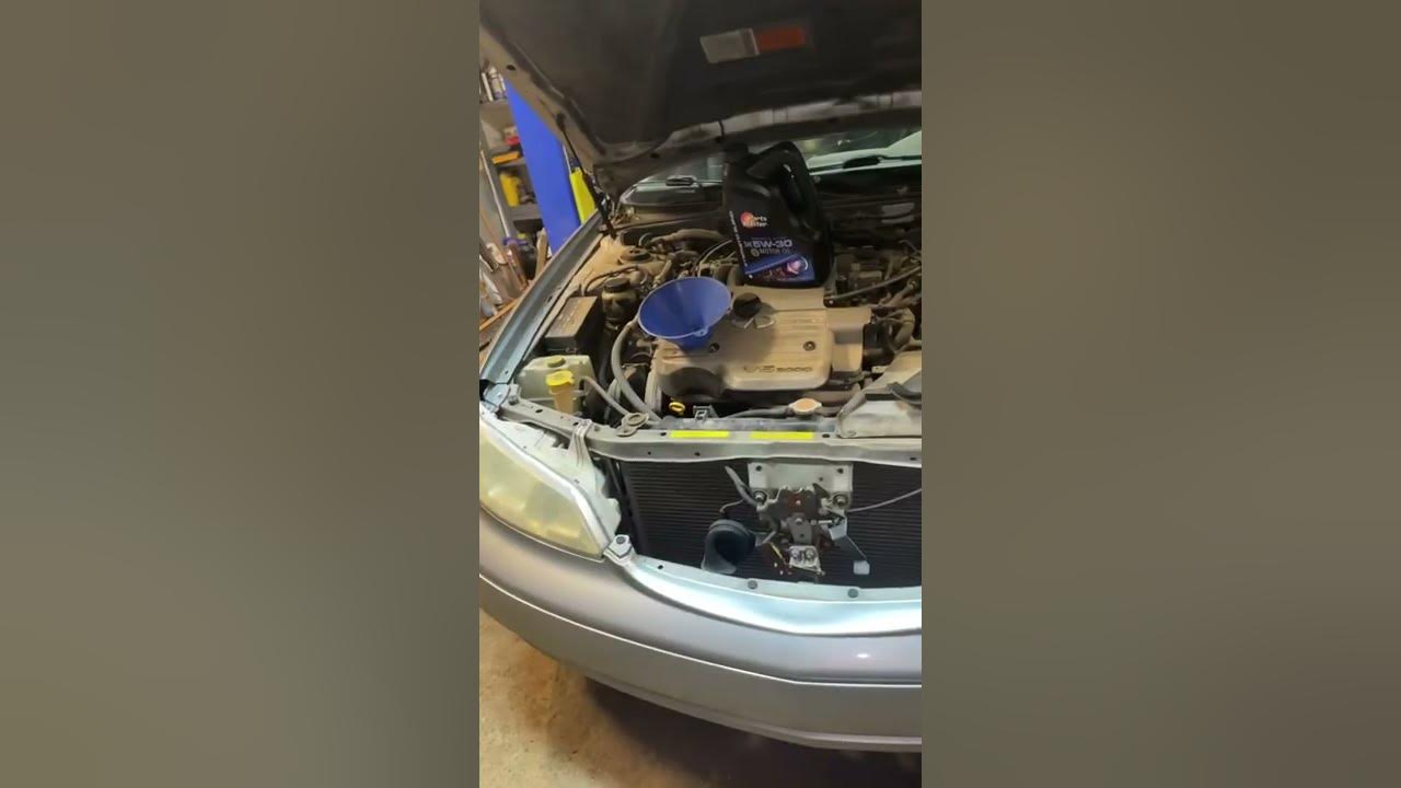 Infiniti I30 oil change 3.0L V6 3000 2000-2001 - YouTube