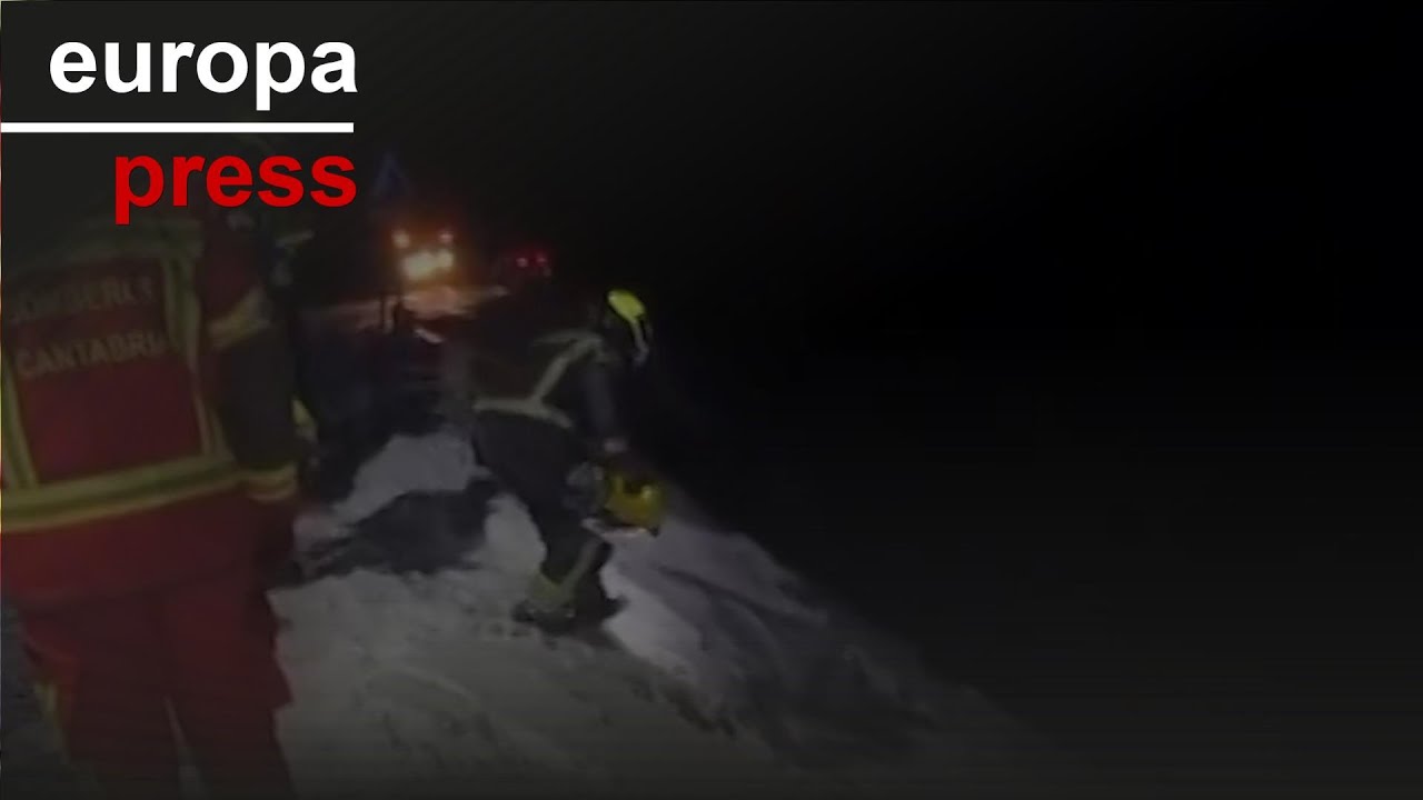 Fallecen cuatro jóvenes de Madrid tras despeñarse su coche en el puerto de Lunada (Cantabria)