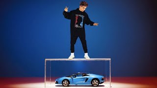 RAKHIM - СИНИЙ LAMBORGHINI (ПРЕМЬЕРА КЛИПА, 2021) RAKHIM - СИНИЙ LAMBORGHINI (ПРЕМЬЕРА КЛИПА, 2021)