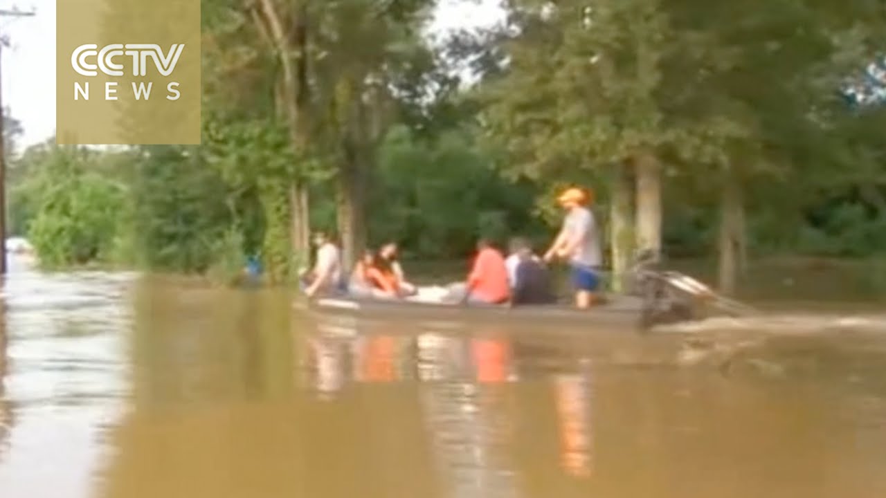 US President Obama declares emergency for flooded Louisiana - YouTube