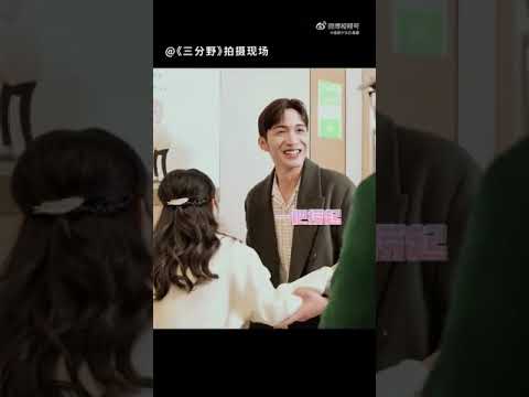 Janice Wu and Zhang Binbin in behind the kiss 💋 scenes #herewemeetagain #janicewu #zhangbinbin