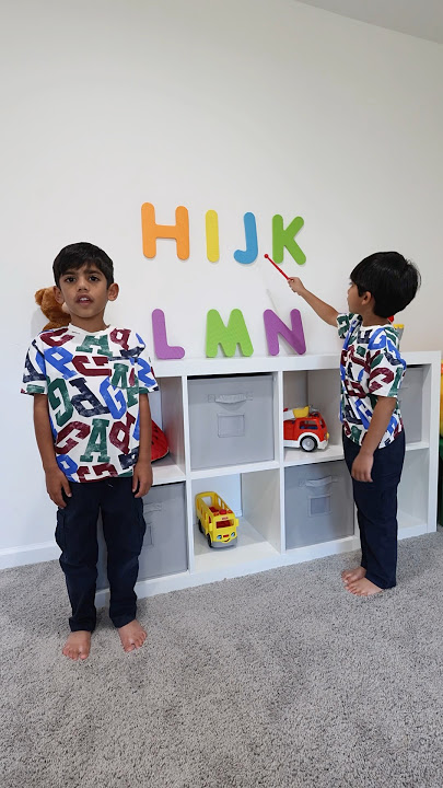 ABC Song Fun with Jay & Neil (Sing Along Edition)! @Bebefinn