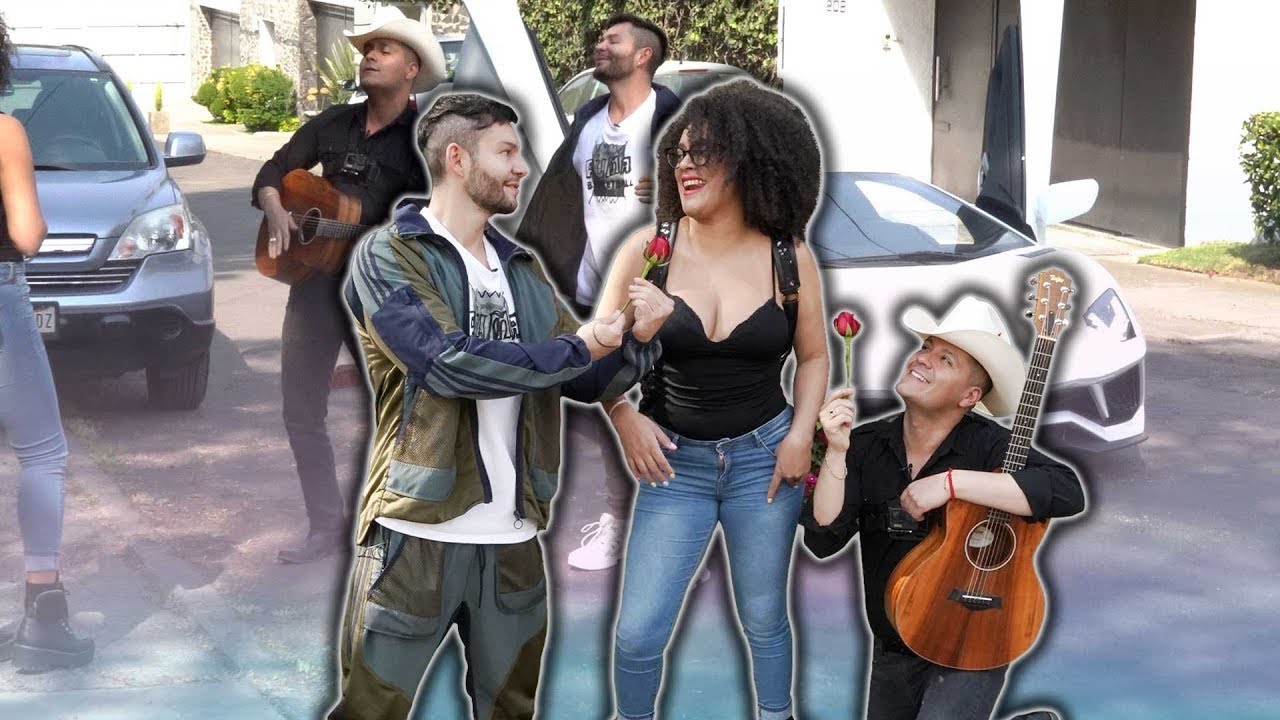 Serenatas a desconocidas en un YouTube