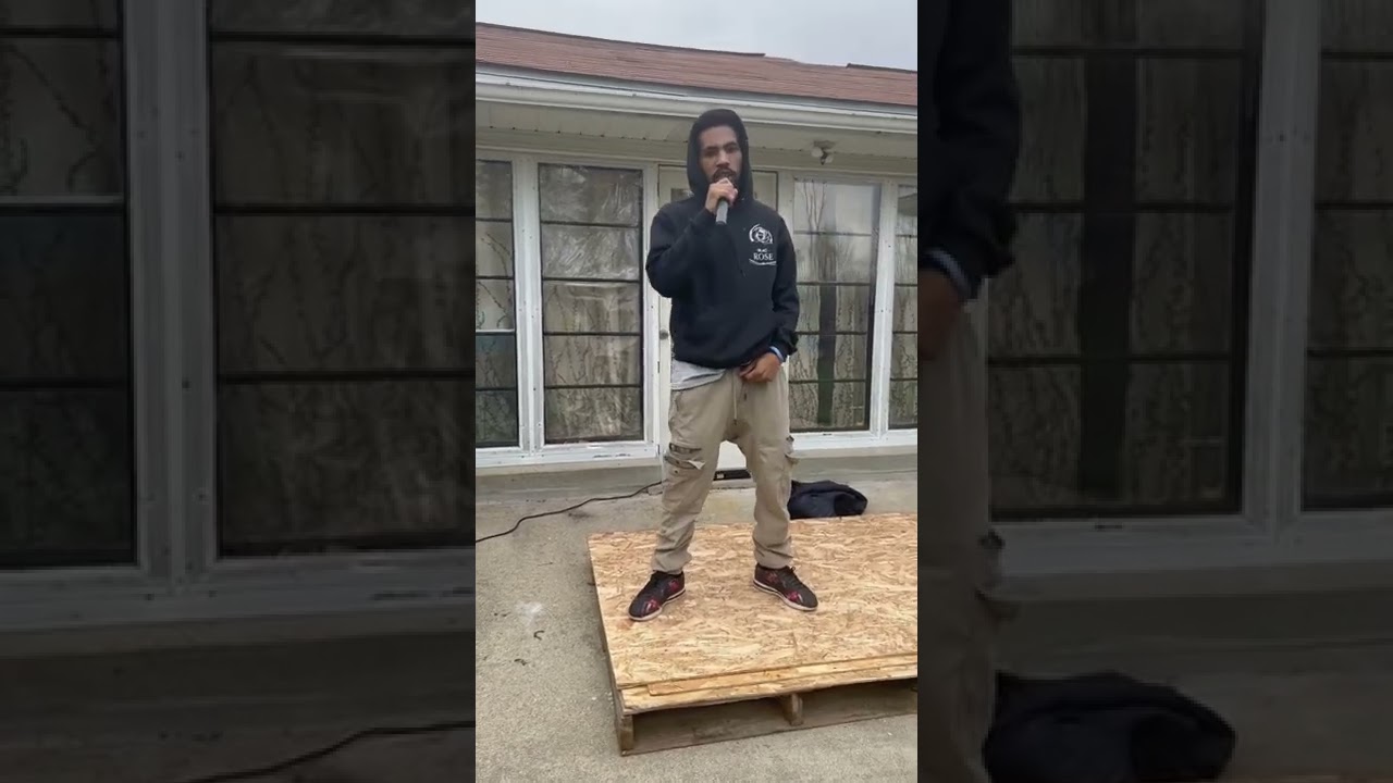 Phone died on the last song. Al James Live Performance so much heat my phone melted n Shut off