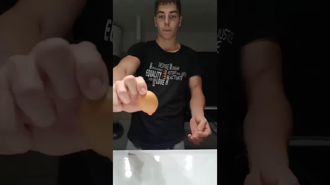 His gripstrength is insane☠️ 