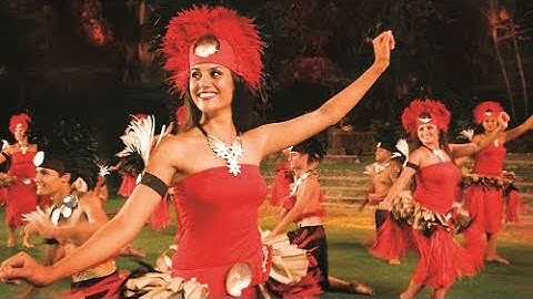 Explore the Polynesian Cultural Center in Oahu, Hawaii