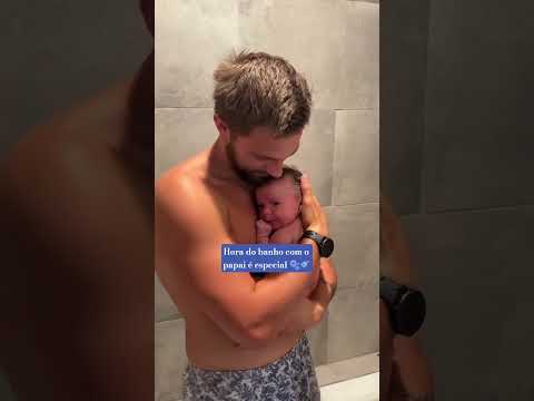 Babies Love Showers And This Moment Of Connection With Dad Is The Best Babies Dad