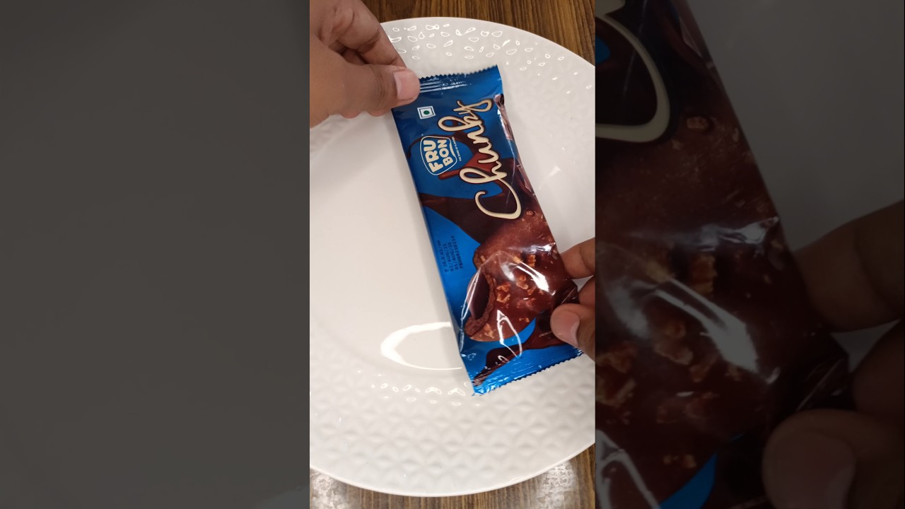 Unpacking a Chunky Chocolate Chocobar Ice-Cream!!!🍫😍🍨ASMR