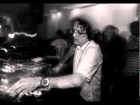 Ver Mark Farina - Live at Focus '08 en YouTube Ver Mark Farina - Live at Focus '08 en YouTube