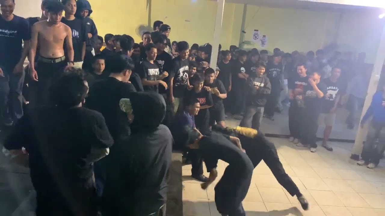 Dieverse live at FSU Kepanjen Malang