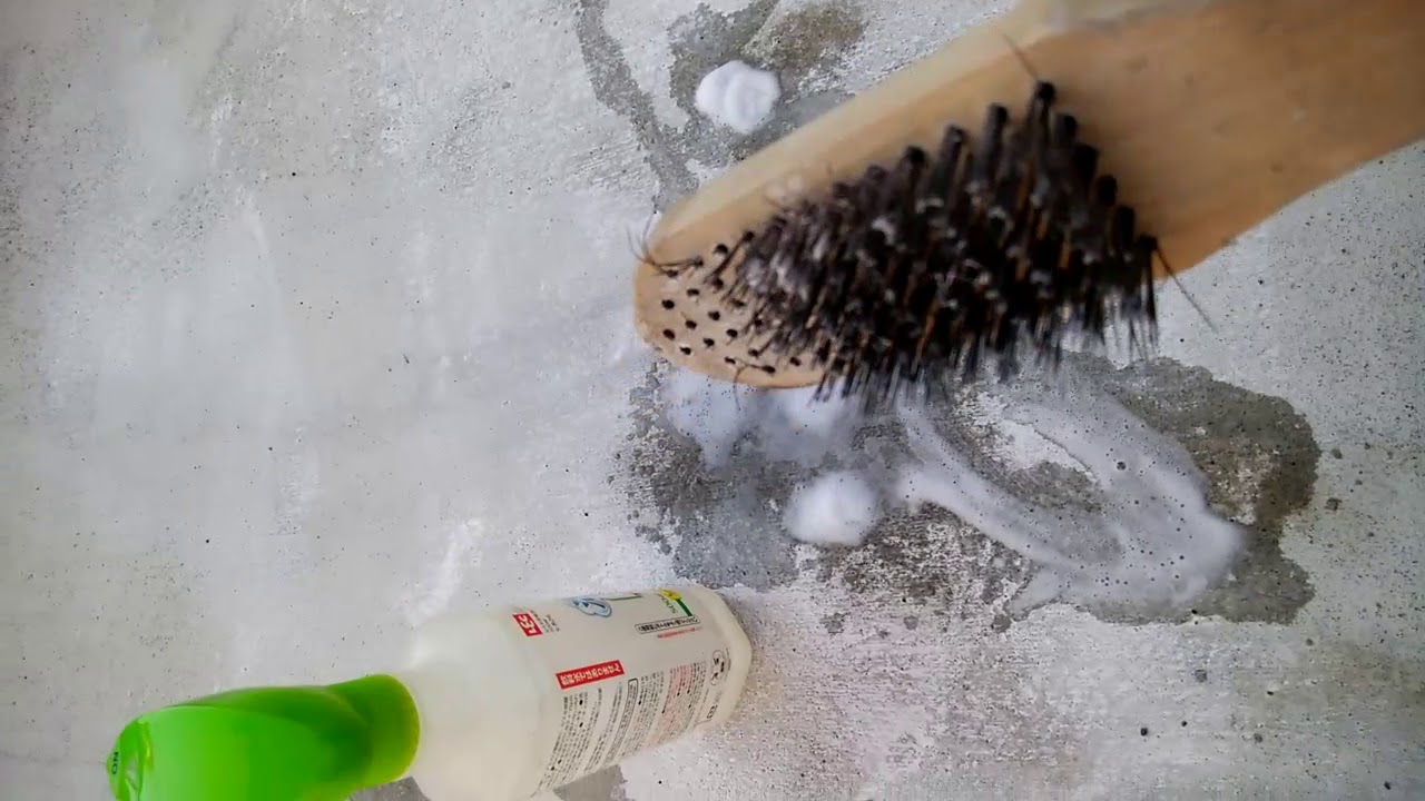 駐車場コンクリートのオイル汚れをセスキ、クレンザー、パーツクリーナー、ピッチクリーナーで洗浄する YouTube