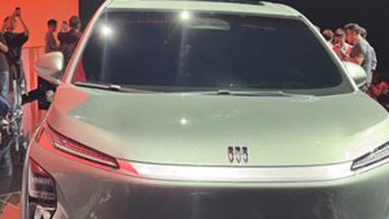 别克放大招！至境高端新能源品牌发布，首款百万级MPV亮相！ 别克全新高端新能源子品牌“至境”正式发布，还亮出一款豪华MPV“世家”。逍遥平台能造轿车、SUV、MPV，纯电、插混、增程全兼容。#鸣...