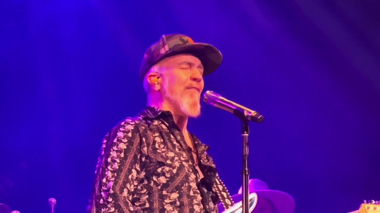 Brave Lil' Fighter” JJ Grey & Mofro live at the Agora Theater