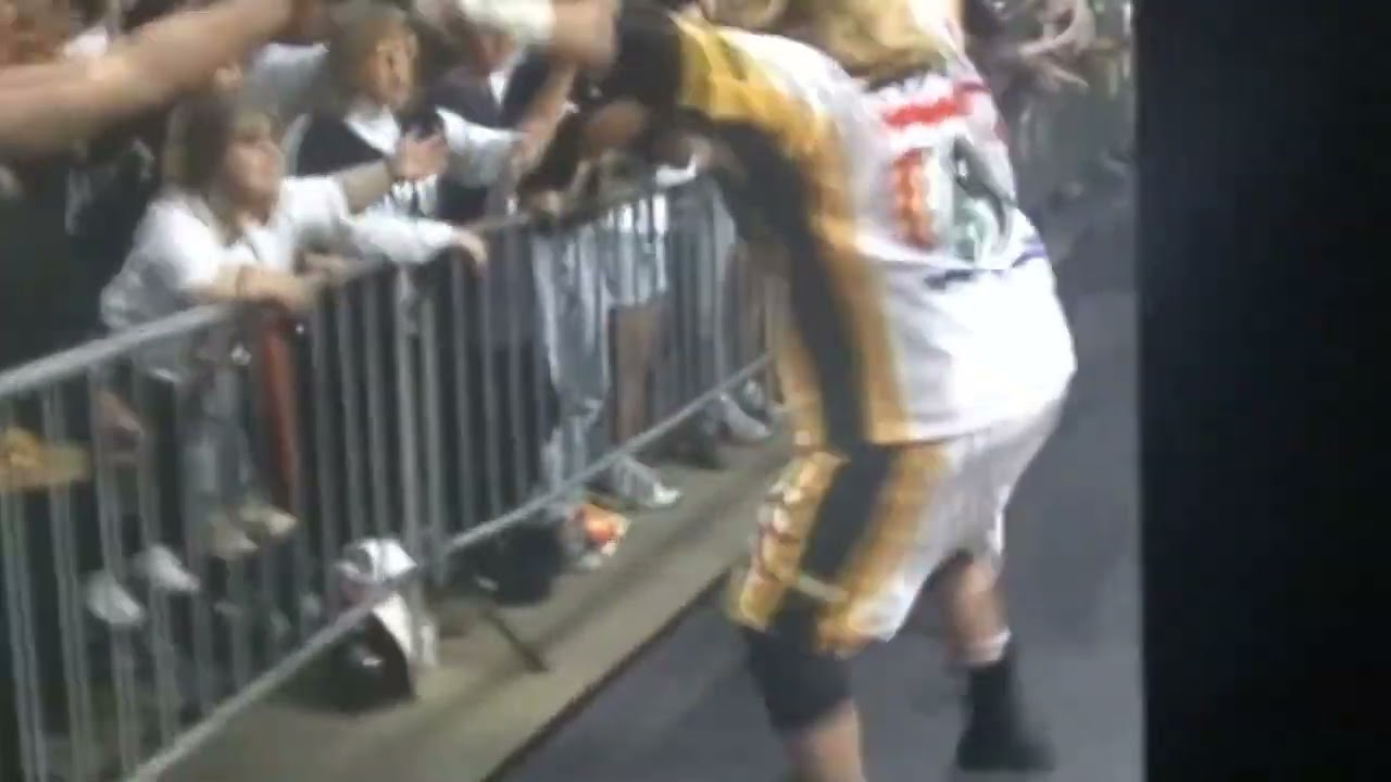 Johnny Grunge does bad version of the M.C. Hammer Time Dance with a small package - Public Enemy