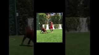 How Messi plays with his dog VS how Ronaldo does