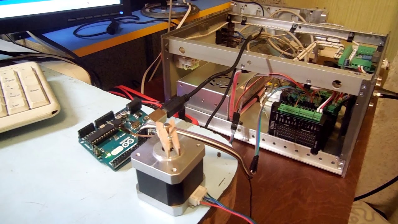 Arduino + step/dir driver + stepper motor - YouTube