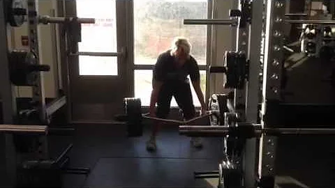 Deadlifts 405 lbs by Julia Costin
