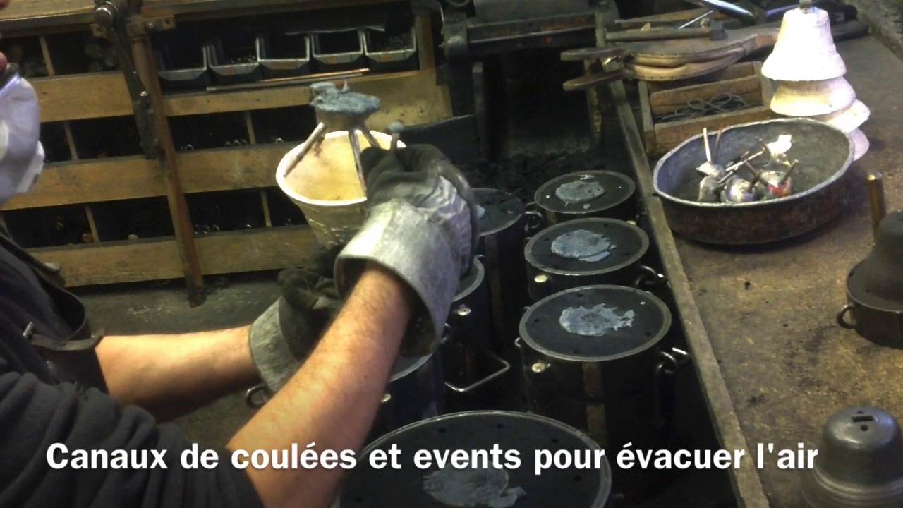 Fabrication d'une cloche à vache 11/2016 - YouTube