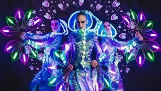 Лазерное зеркальное шоу «P Show» – Каталог артистов Лазерное зеркальное шоу «P Show» – Каталог артистов