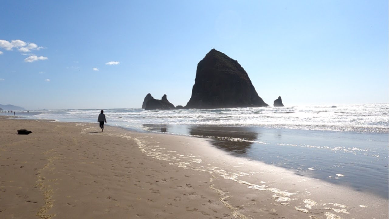 ⁴ᴷ⁶⁰ Walking tour of Cannon Beach, Oregon