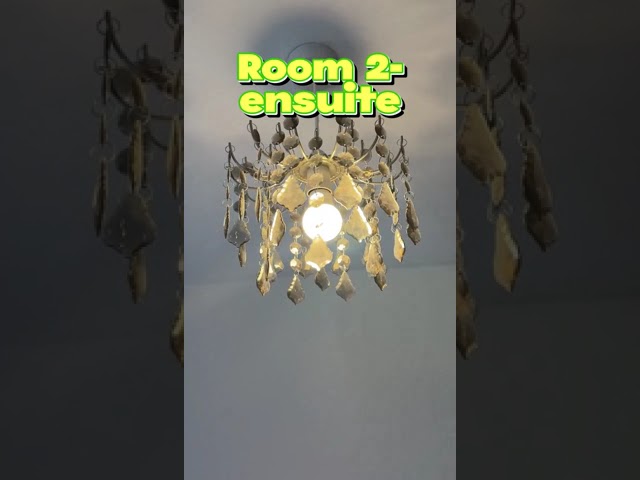 5 Bedroom house close to town - female only Main Photo