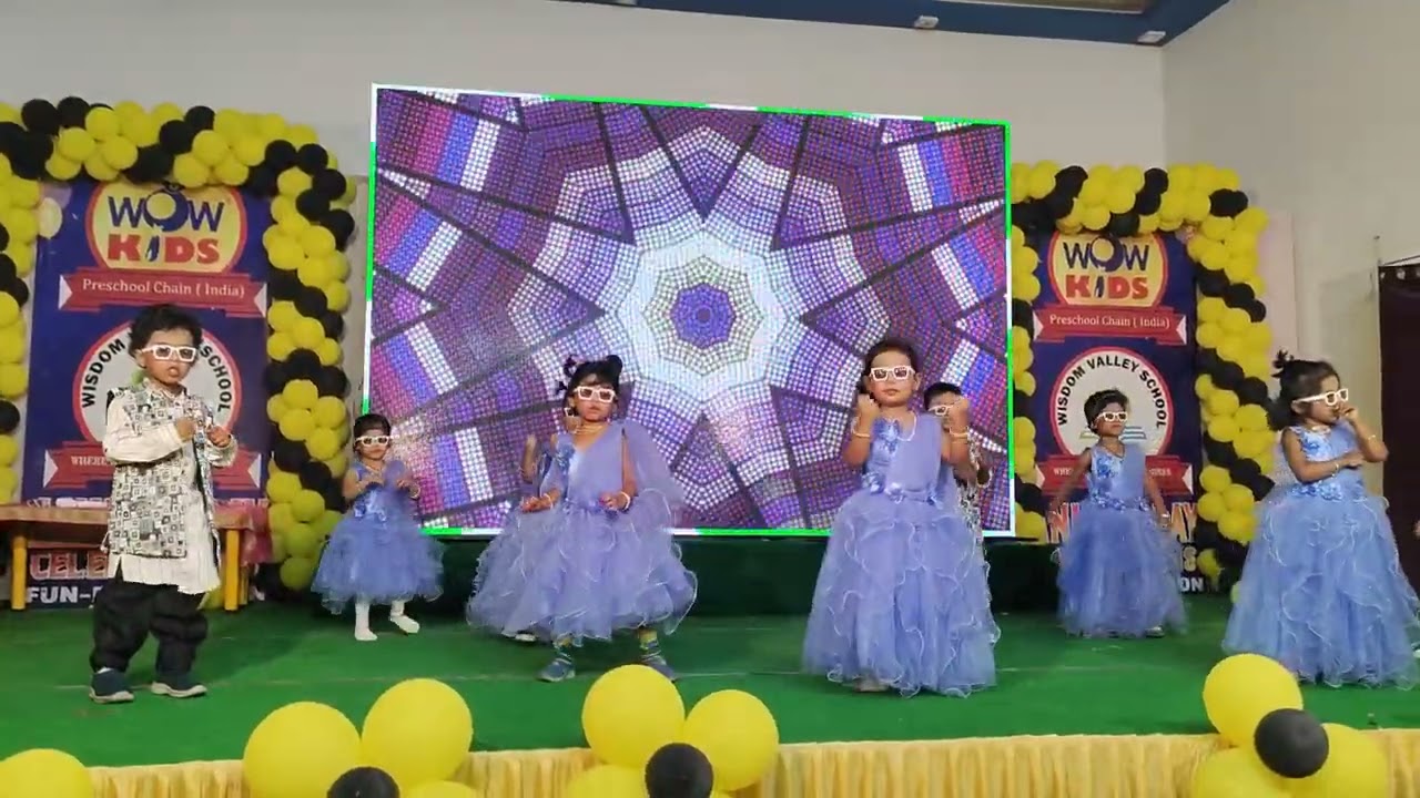 Lucky mummy 1st performance  🌹